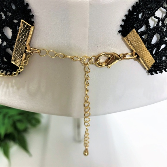 Victorian Multi Layer Pendant Lace Choker Necklace - Picture 4 of 5